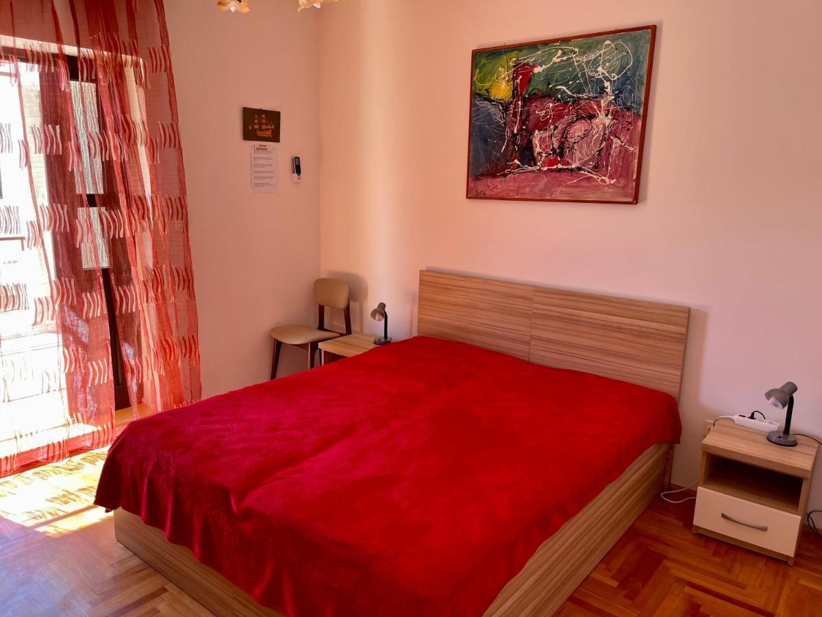 Rooms & Apartments Tepsa - Centre Хвар Екстер'єр фото