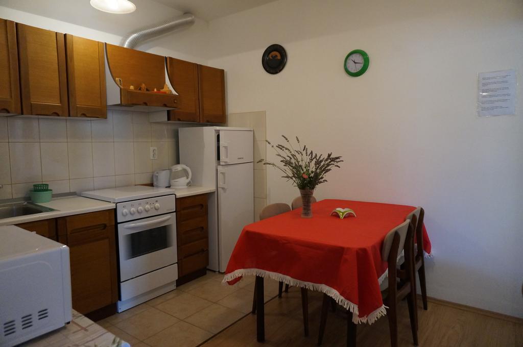 Rooms & Apartments Tepsa - Centre Хвар Екстер'єр фото